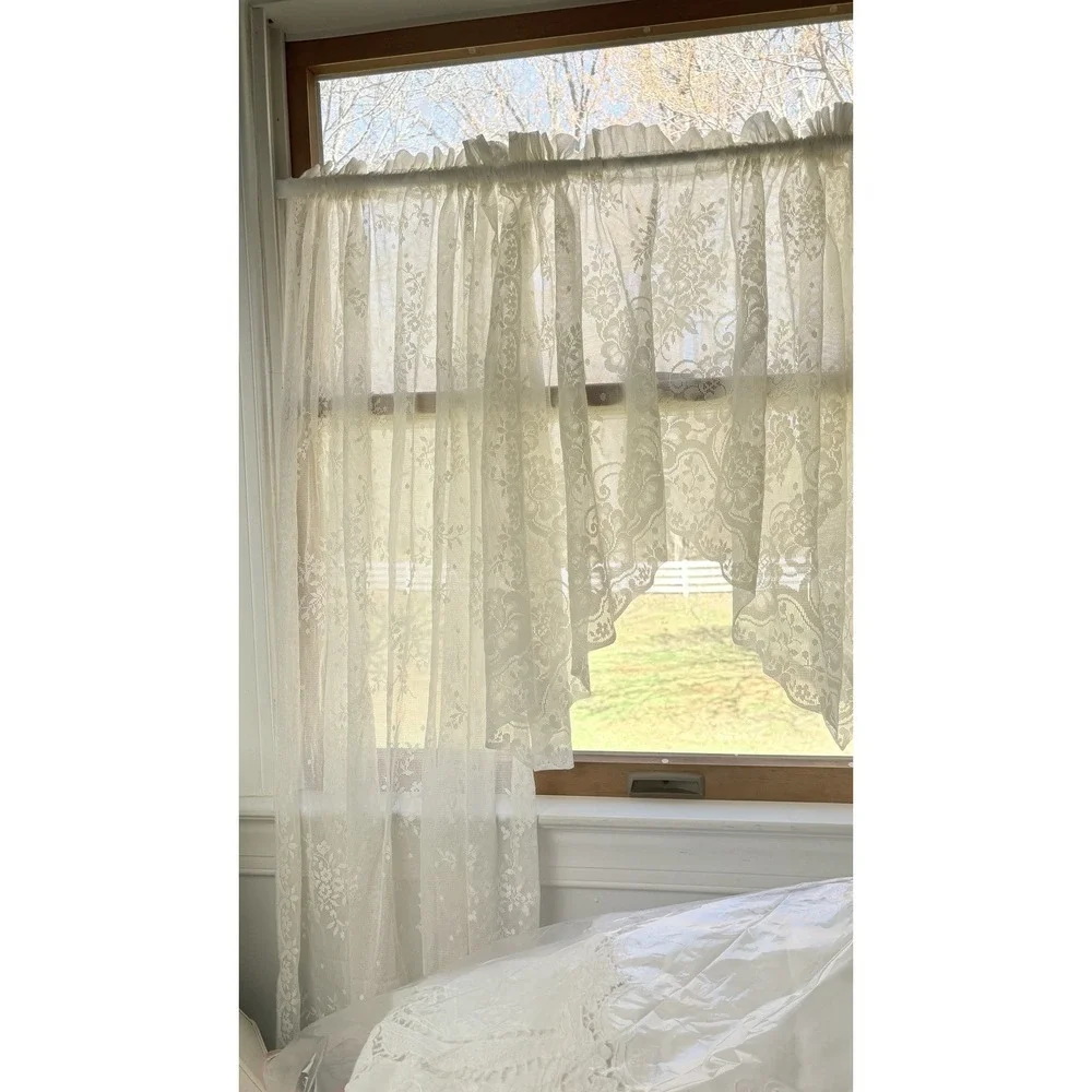 Ivory Lace Curtains And Valance Floral Leaf Pattern Scalloped Edge Vintage 86